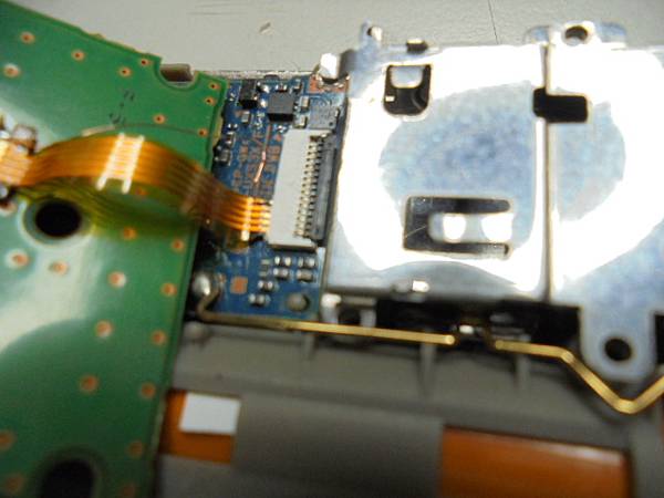 【排線斷裂】SONY索尼ICD-UX533F4GB錄音筆為