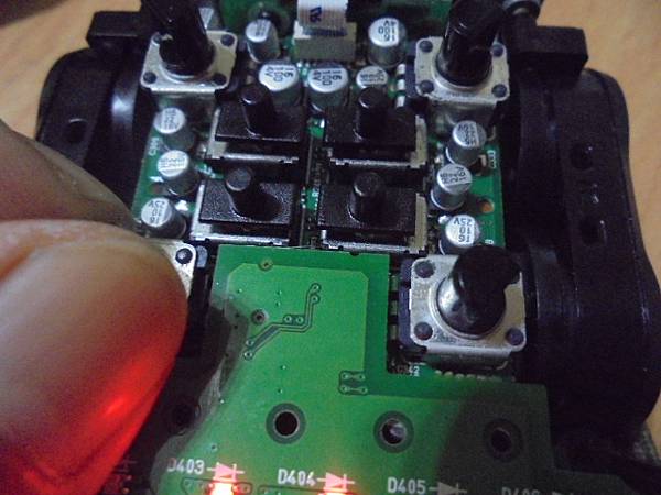 【拆開外殼】ZOOM in Japan H6-手持式錄音筆