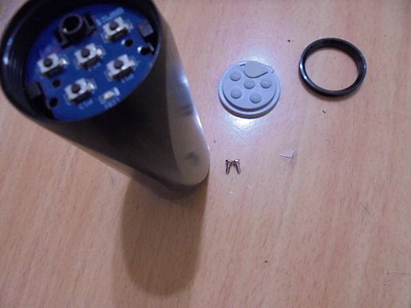 【完修寄回】podio百剛BA205-LN隨身音樂棒2GB