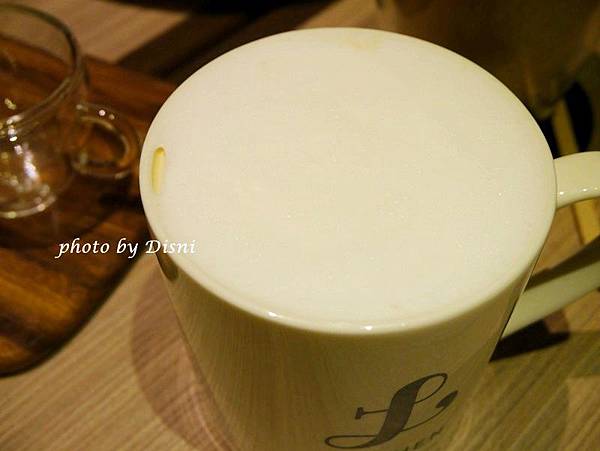 3-3 (4).JPG 3-3 (4).JPG