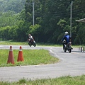 重機繞場