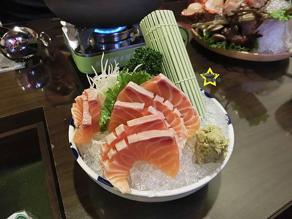鮭魚生魚片.jpg