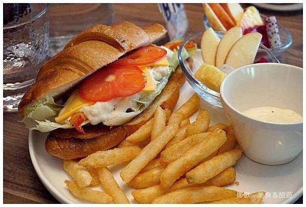 44079420_10210379475841809_5896442102530703360_n.jpg 44079420_10210379475841809_5896442102530703360_n.jpg