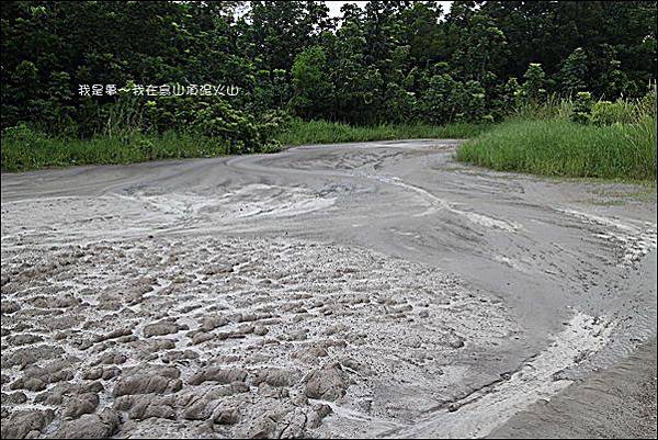 烏山頂泥火山10.jpg 烏山頂泥火山10.jpg