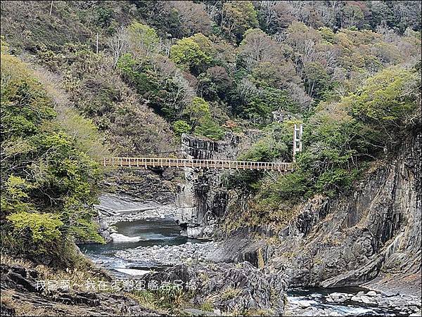 秀巒軍艦岩吊橋04.jpg