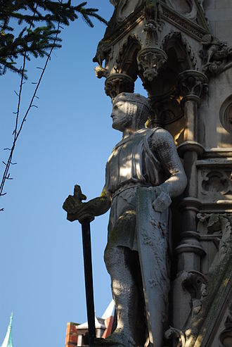 330px-Leicester_Clock_Tower_Simon_de_Montfort.jpg