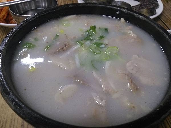D5-釜山浦項豬肉湯飯