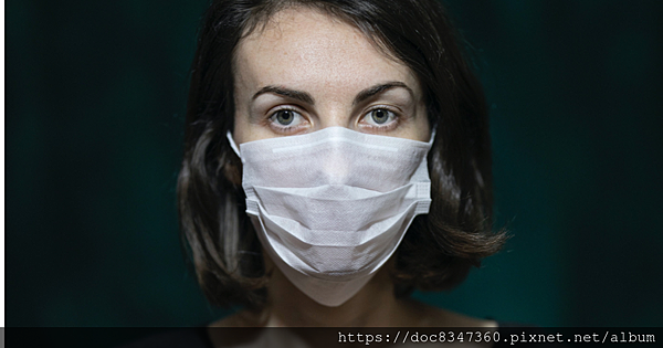 EAIRA口罩痘保養 長時間戴口罩容易長痘痘嗎?