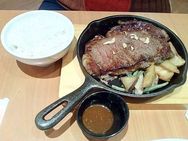 15645741_1232412763513251_1572602935_n