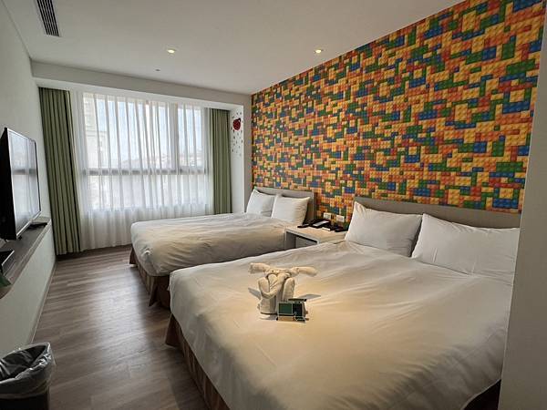 [心得] 嘉義 棒棒積木飯店。房間小巧可愛~