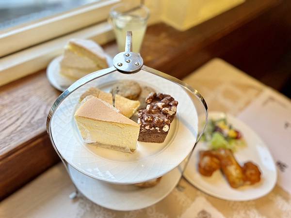 [食記] 天母 吃吃看乳酪蛋糕 老店超值雙層下午茶