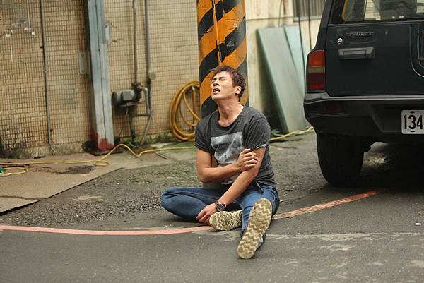 WhoKilledCockRobin-2.jpg WhoKilledCockRobin-2.jpg