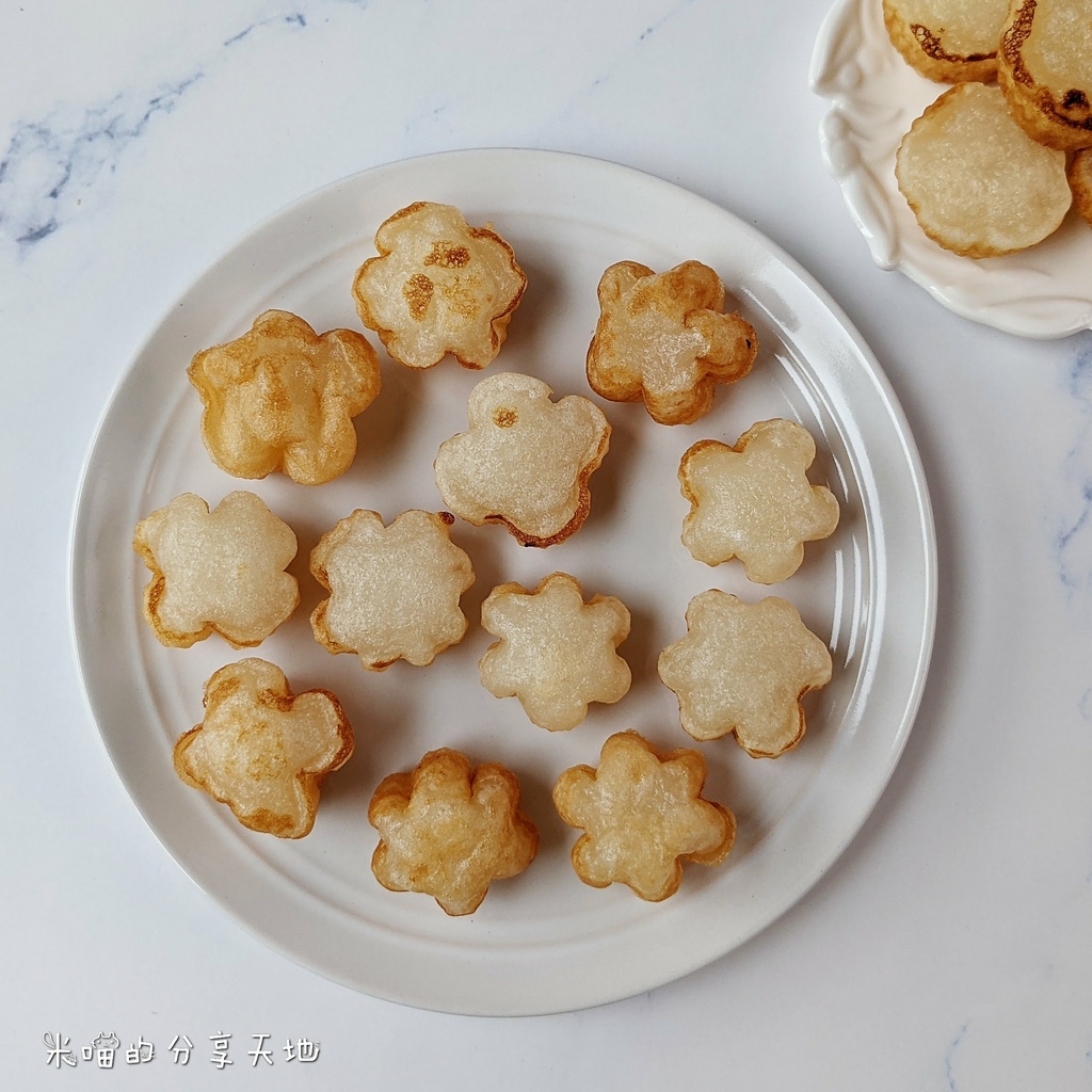 小v 小花造型米鬆餅 無蛋無奶配方 樂創米鬆餅粉 Pinqueue