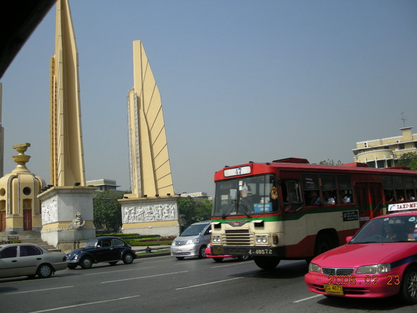 泰國街道2.JPG