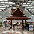 富麗堂皇的泰國機場免稅店.JPG