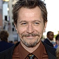 GaryOldman - Batman Begins (2005) 5173048.jpg