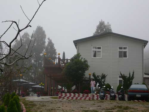 026 嶺鎮小木屋.JPG