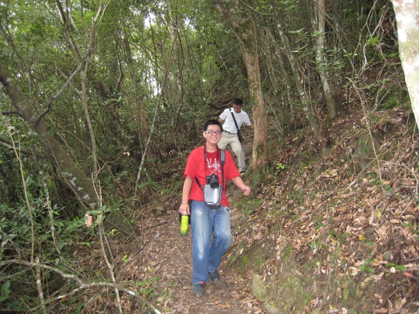 D1 072 神秘谷 一路上都是陡下坡.JPG