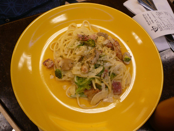 D5-05-011 午餐 百貨公司.JPG