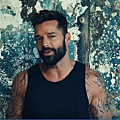 Ricky Martin - Tiburones2.jpeg