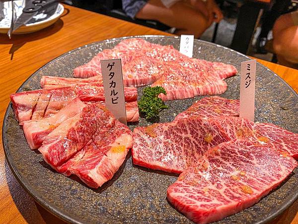 俺達の肉屋菜單 俺達的燒肉菜單 台中燒肉米其林一星 台中日本和牛燒肉單點店 台中美食推薦 台中燒肉推薦 台中景點