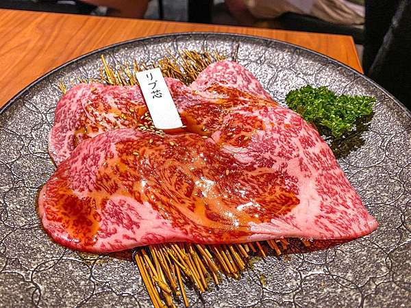 台中米其林一星燒肉 俺達の肉屋 菜單線上訂位台中最好吃的單點燒肉無誤 康和期貨 女王 李思儀期貨手續費 選擇權手續費 國外期貨手續費 海外期貨手續費全國不分地區低價全省開戶