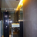 shower room (2).JPG