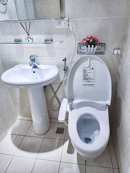 有了TOTO WASHLET溫水洗淨便座讓全家人上廁所就是一 有了TOTO WASHLET溫水洗淨便座讓全家人上廁所就是一