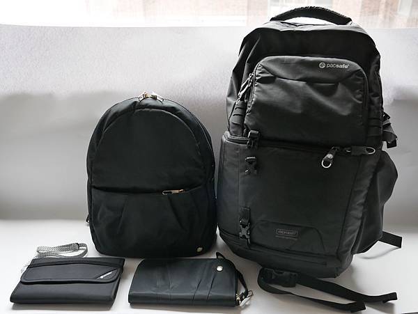 Pacsafe防盜包｜Cx Convertible Backpack、V25 Camera Backpack