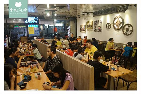 桃園內壢新開幕牛排館 內用麵包湯品冰品飲料無限量供應白鬍子厚切牛排內壢長春店 東蛙池塘dongwa 痞客邦