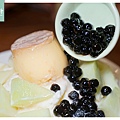 【台南冰店推薦】當季新鮮水果雪花冰 在地口味薑汁番茄盤 品馨冰菓室