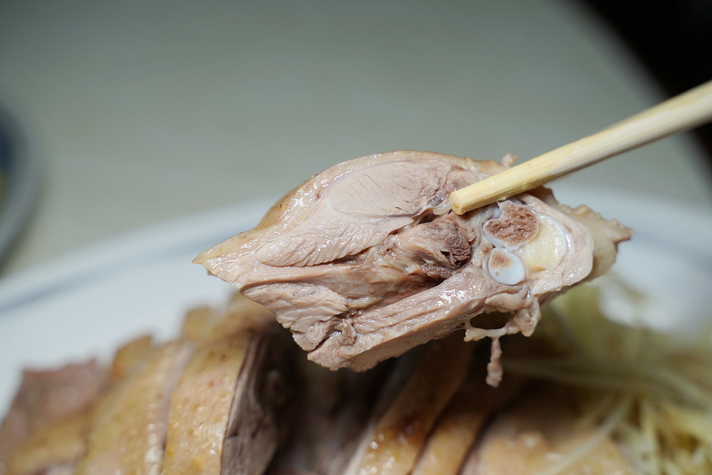 【金山老街美食推薦】漳聖王廟前美味鴨肉 超厚桂竹筍 金山廟口金包里鴨肉ㄜ