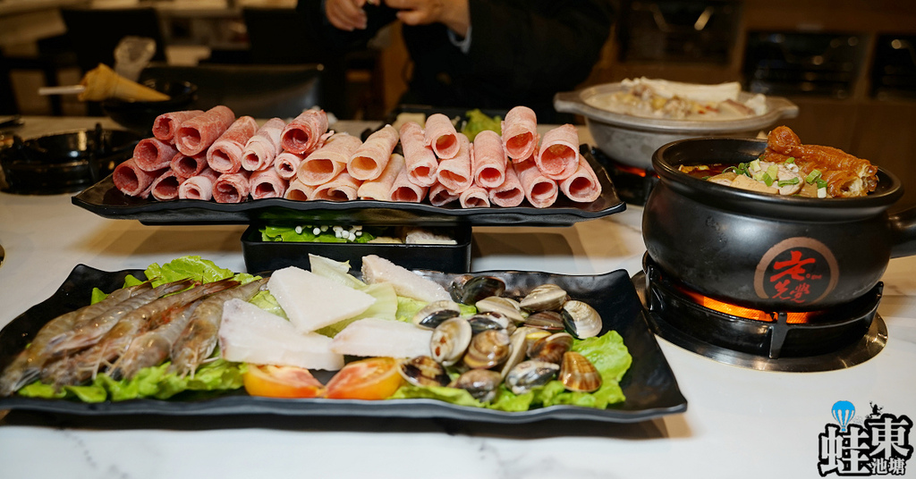 [食記] 冰品白飯飲料吃到飽 老先覺功夫窯燒鍋
