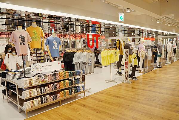 【台北東區必逛】夏日必帶單品色彩新美學 台式風格五感新體驗 UNIQLO TAIPEI 全球旗艦店