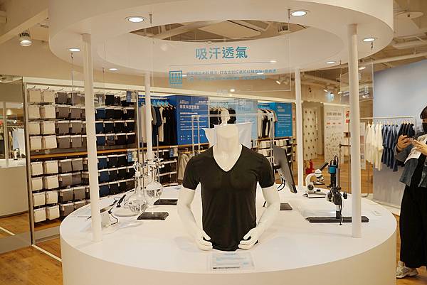 【台北東區必逛】夏日必帶單品色彩新美學 台式風格五感新體驗 UNIQLO TAIPEI 全球旗艦店