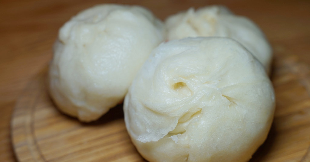 [心得] 忠貞市場內雲南特色小吃 版納傣味破酥包