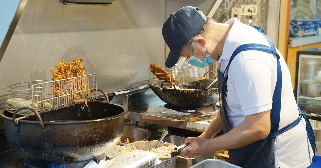 [食記] 宜蘭蘇澳小吃 南方澳黃金蝦餅 愛情仙境