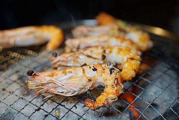 【台中西屯區燒肉推薦】超人氣逢甲燒肉 真正炭火燒肉 激推內藏燒肉 Hi燒肉!青海創始店