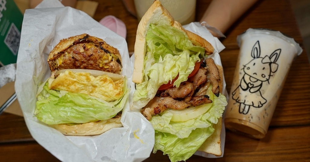 [食記] 台南 直火炭烤手打漢堡包 南人碳明治