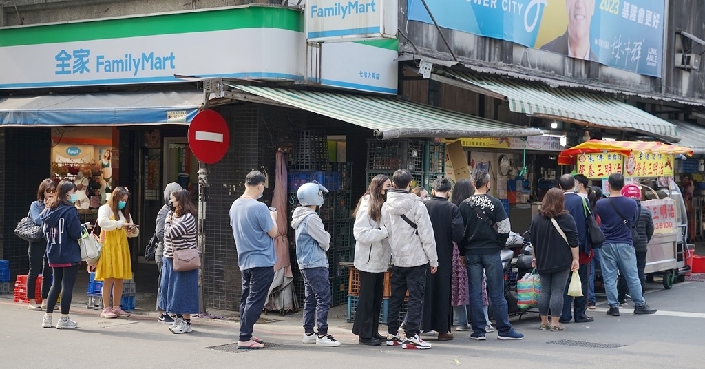 [心得] 在地人氣排隊美食 七堵家傳營養三明治