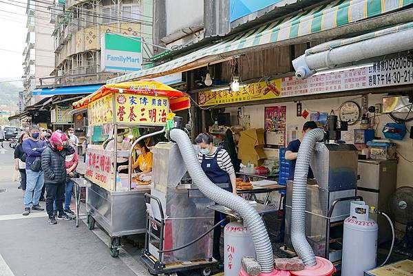 【基隆七堵美食推薦】創始於1996年 在地人氣排隊美食 七堵家傳營養三明治