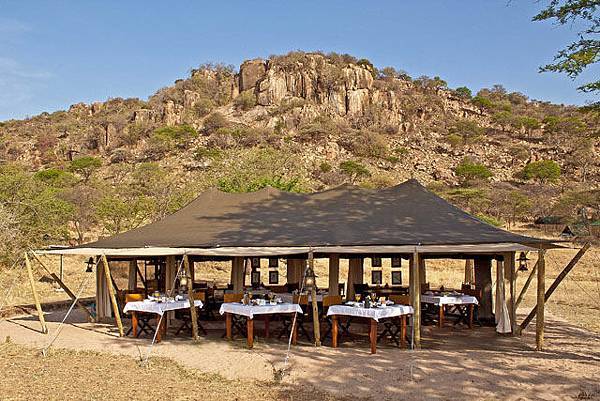 phoca_thumb_l_spc - breakfast tent 4.jpg phoca_thumb_l_spc - breakfast tent 4.jpg