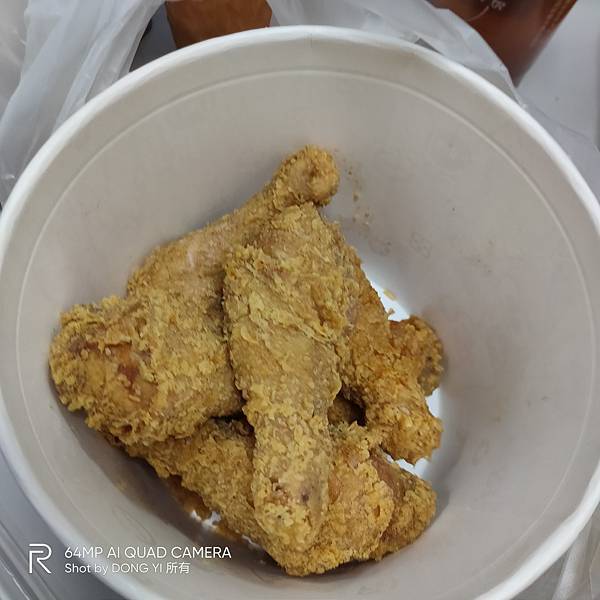 各式金黃酥脆炸物應有盡有|爆Q美式炸雞