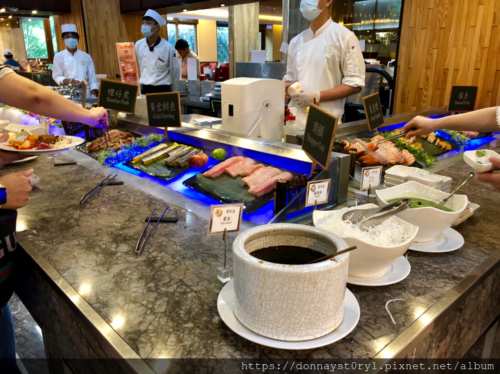 [宜蘭。美食]  礁溪長榮鳳凰酒店 - 桂冠自助餐廳｜一泊二