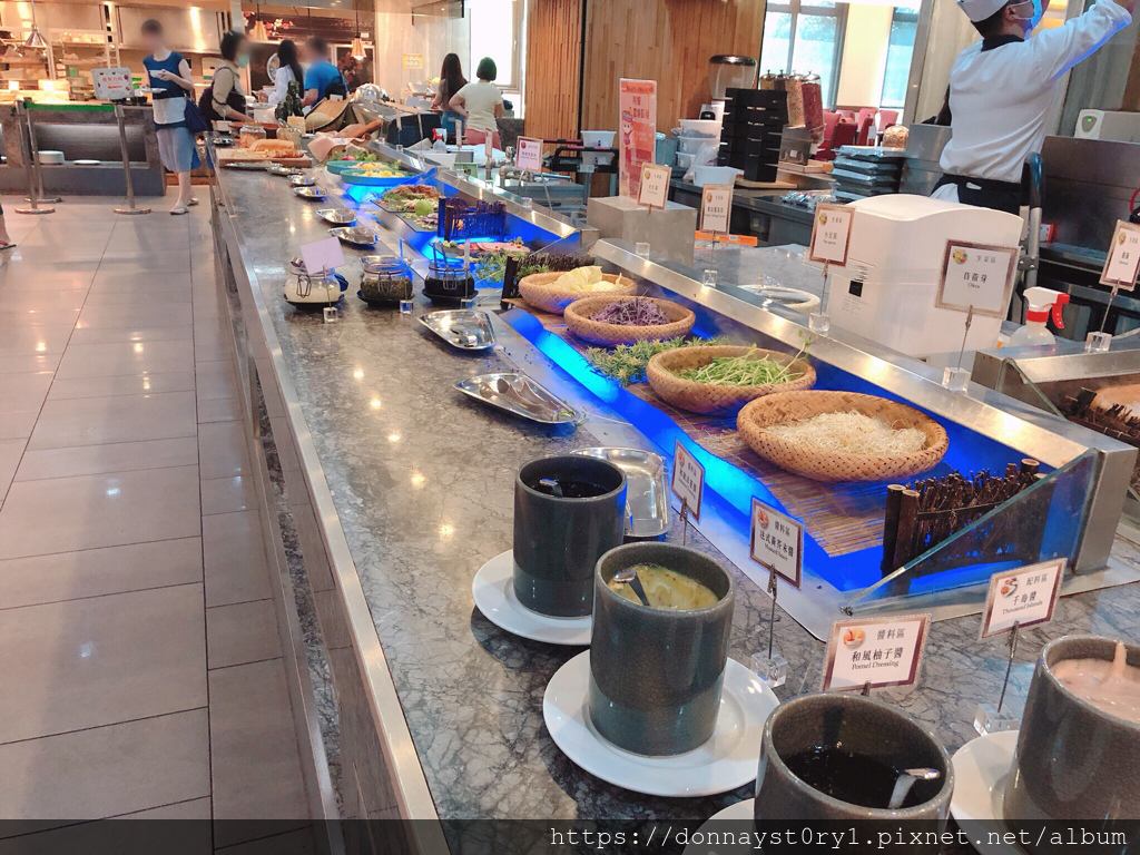 [宜蘭。美食]  礁溪長榮鳳凰酒店 - 桂冠自助餐廳｜一泊二