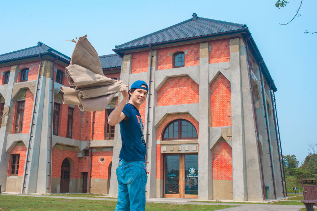 DSC_5201-2.jpg DSC_5201-2.jpg