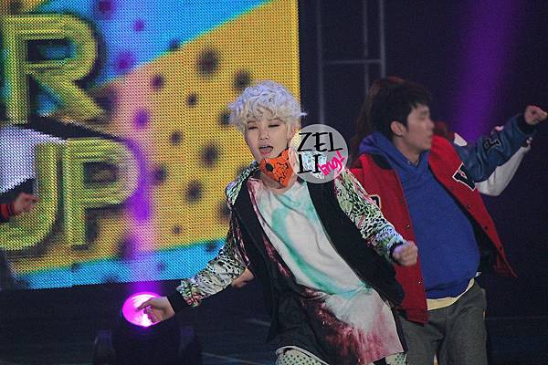 120128 B.A.P - 出道 SHOWCASE 飯拍圖 48.bmp