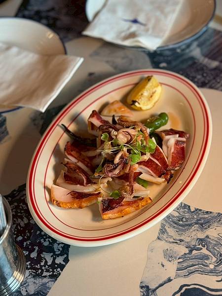 創意台菜新高度X黑色酥炸銀魚的巔峰體驗【高雄市鼓山區|永心浮