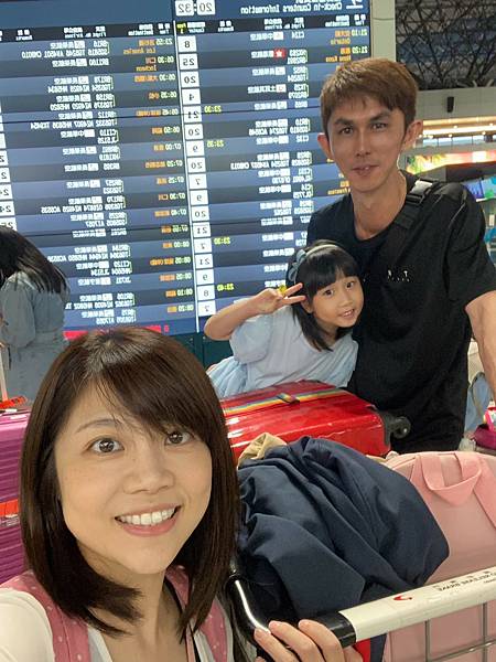 【澳洲墨爾本】Day 1 台灣 > 墨爾本機場 > 墨爾本市 【澳洲墨爾本】Day 1 台灣 > 墨爾本機場 > 墨爾本市