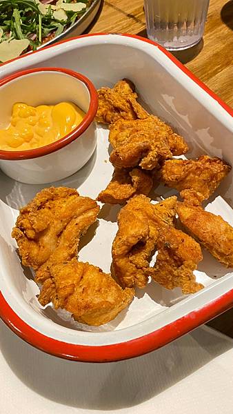 【澳洲墨爾本】Day 1 台灣 > 墨爾本機場 > 墨爾本市 【澳洲墨爾本】Day 1 台灣 > 墨爾本機場 > 墨爾本市